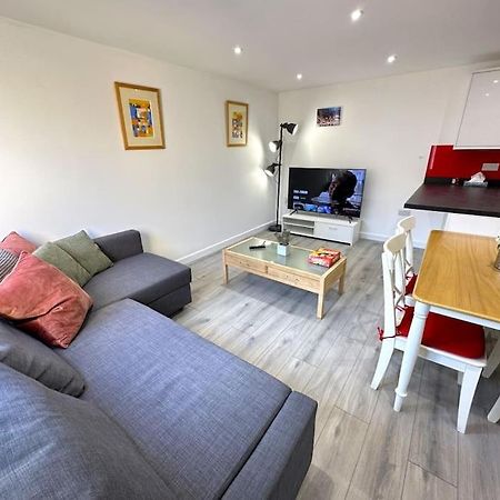 Charming New 2Br Detached House-Central Headington- Wi-Fi, Netflix, Top Location Oxford Exteriör bild