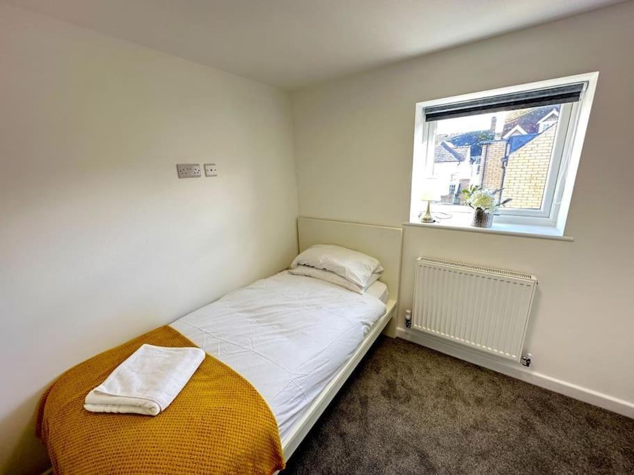 Charming New 2Br Detached House-Central Headington- Wi-Fi, Netflix, Top Location Oxford Exteriör bild