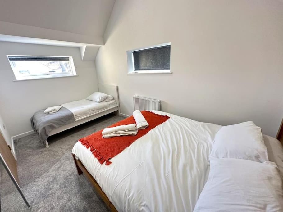 Charming New 2Br Detached House-Central Headington- Wi-Fi, Netflix, Top Location Oxford Exteriör bild