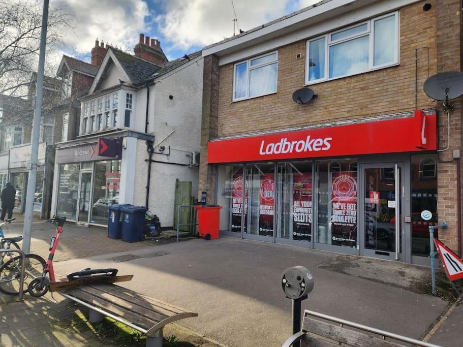 Charming New 2Br Detached House-Central Headington- Wi-Fi, Netflix, Top Location Oxford Exteriör bild